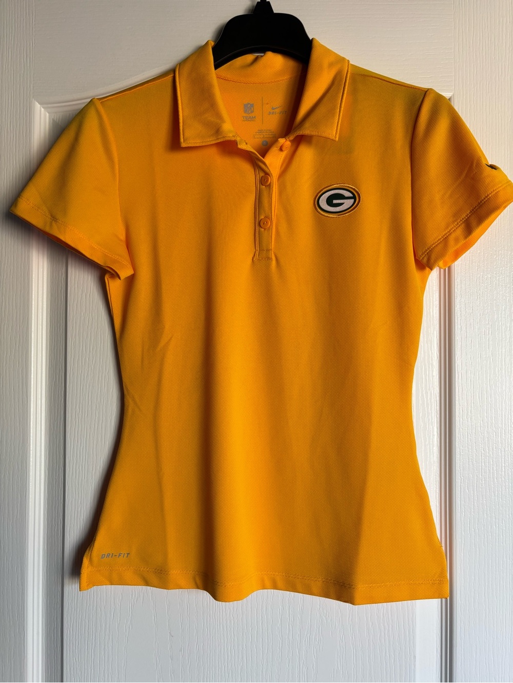 NFL Green Bay Packers Nike Dri Fit Women's Gold Polo Shirt Blouse NEW size small